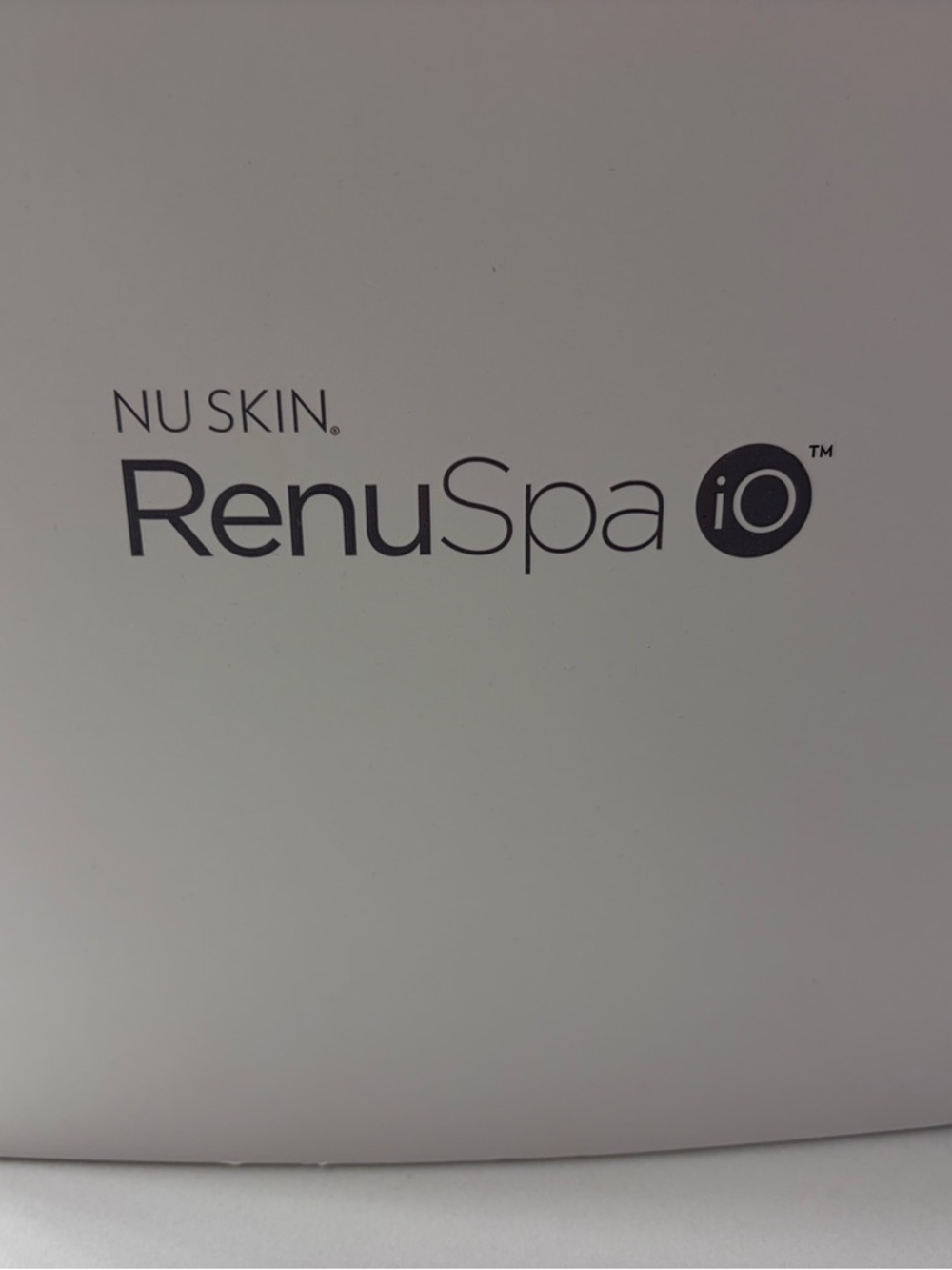 Nu Skin RenuSpa iO White Women's Skincare Device